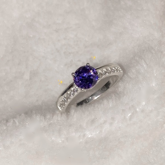 Petite Amethyst Gemstone Handmade Solitaire Ring - Picture 4 of 6